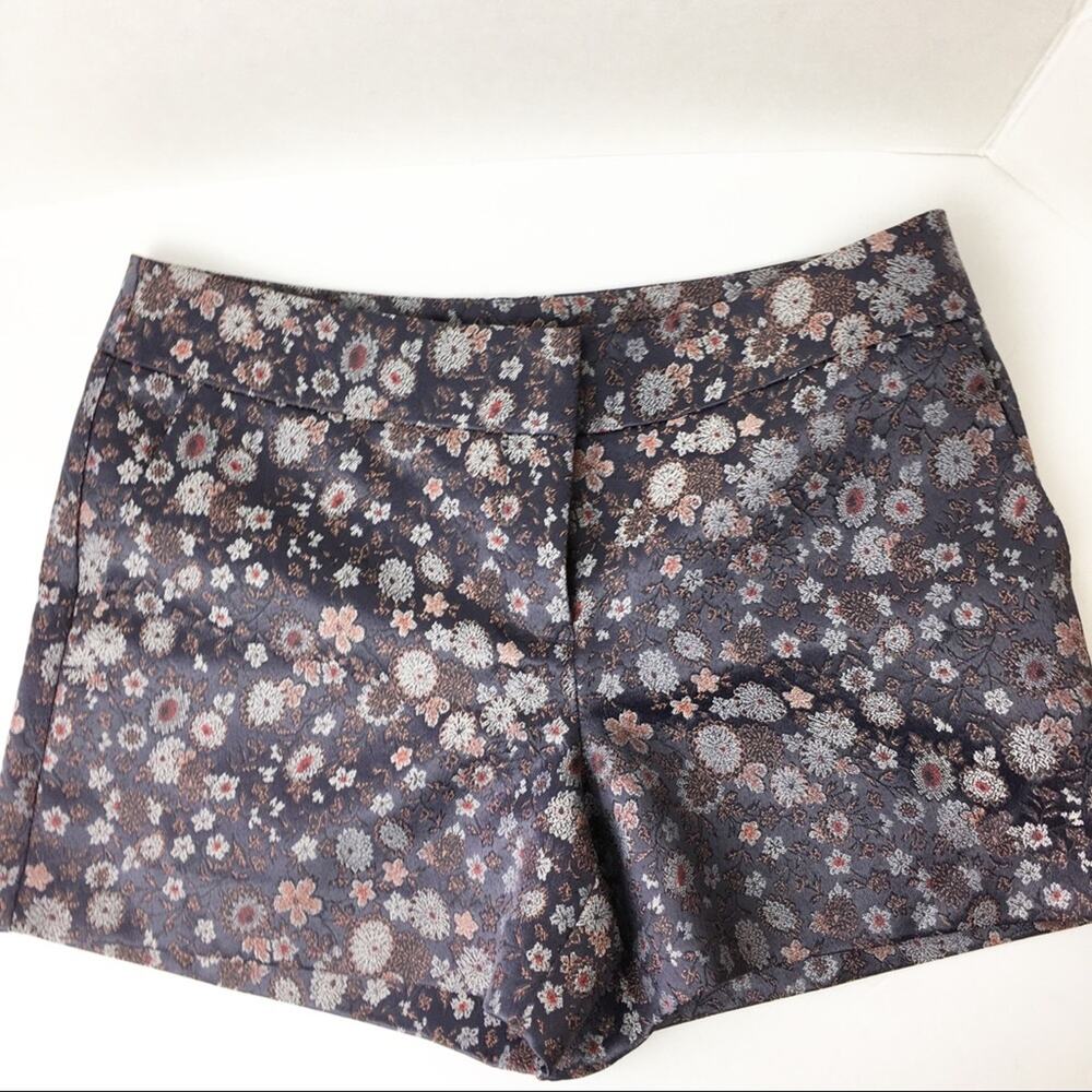 SZ 4 Ann Taylor LOFT Floral Shorts